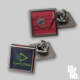 Pins cuadrados personalizados