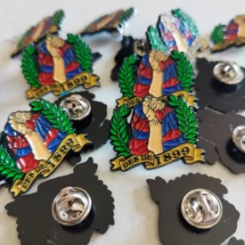 PIN ESMALTADO 1
