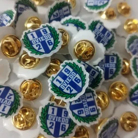 pins de resina personalizados